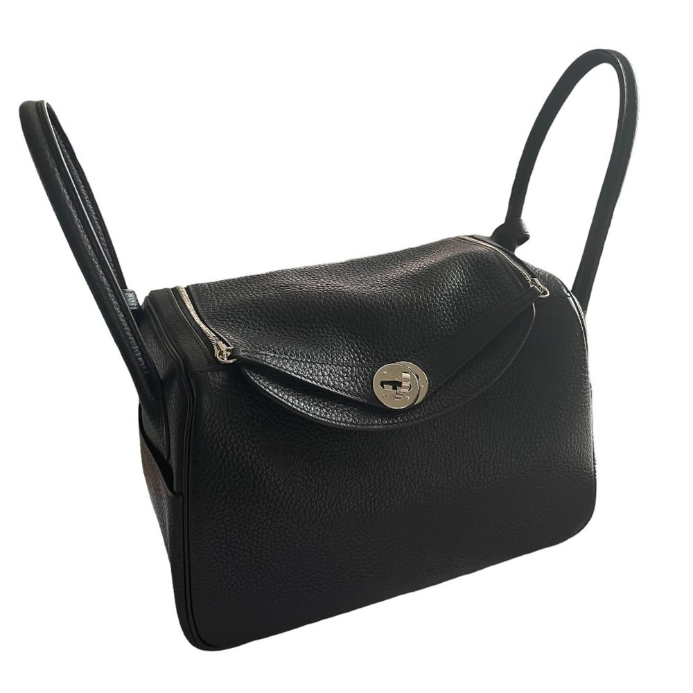 Hermes Lindy 26 Taurillon Clemence Black Women's Shoulder Bag
